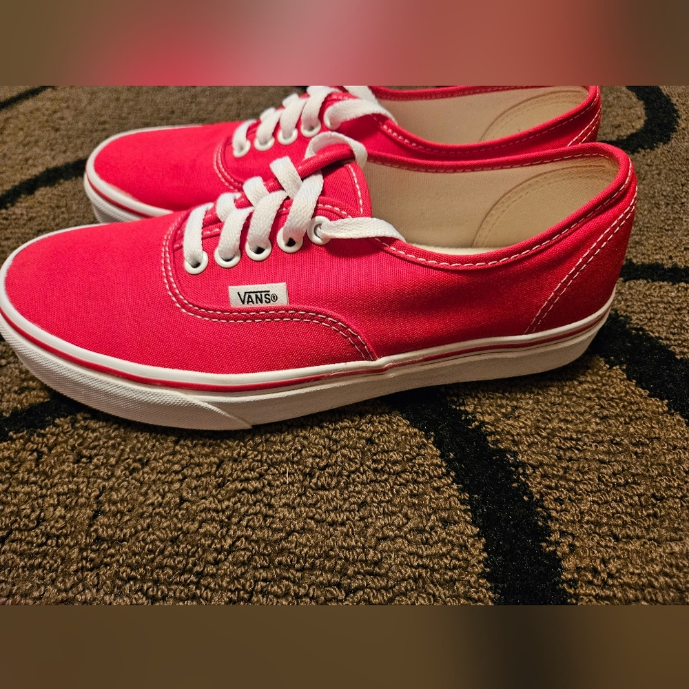 Vans - Picture 6 of 8
